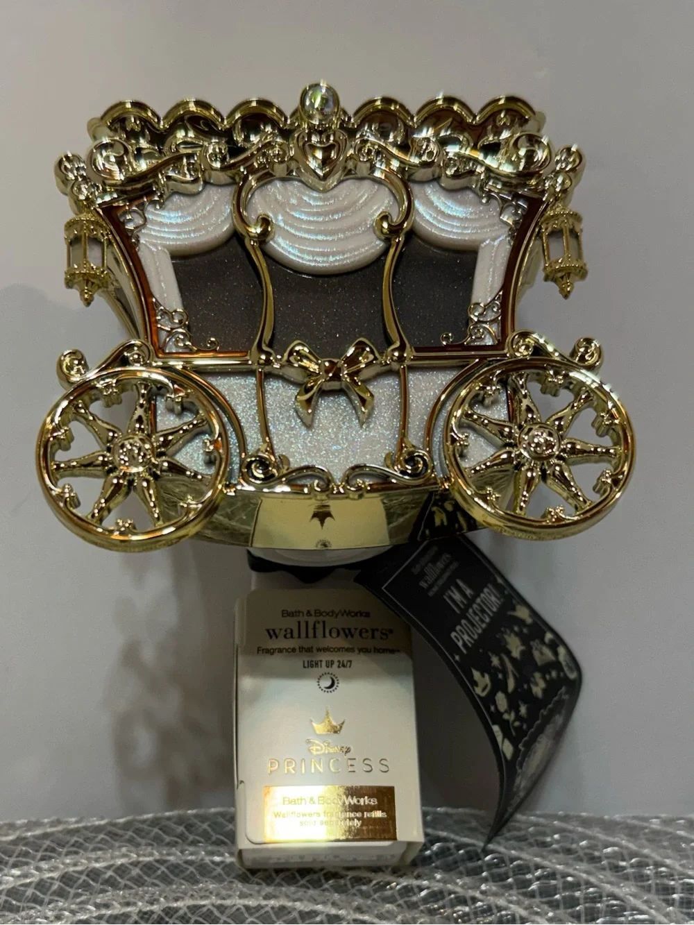 BBW Disney Cinderella Wallflower Plug In Projector and Wallflower Refill NWT - Picture 13 of 16